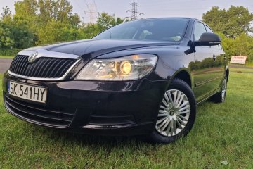 Salon polska 175tys km