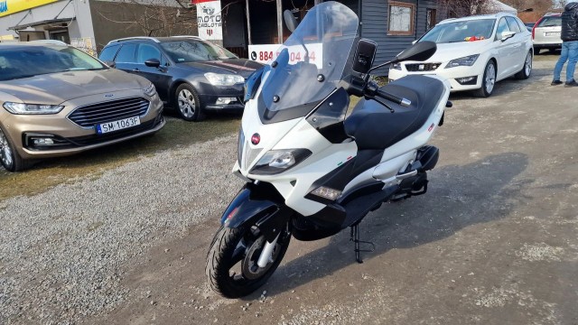 aprilia